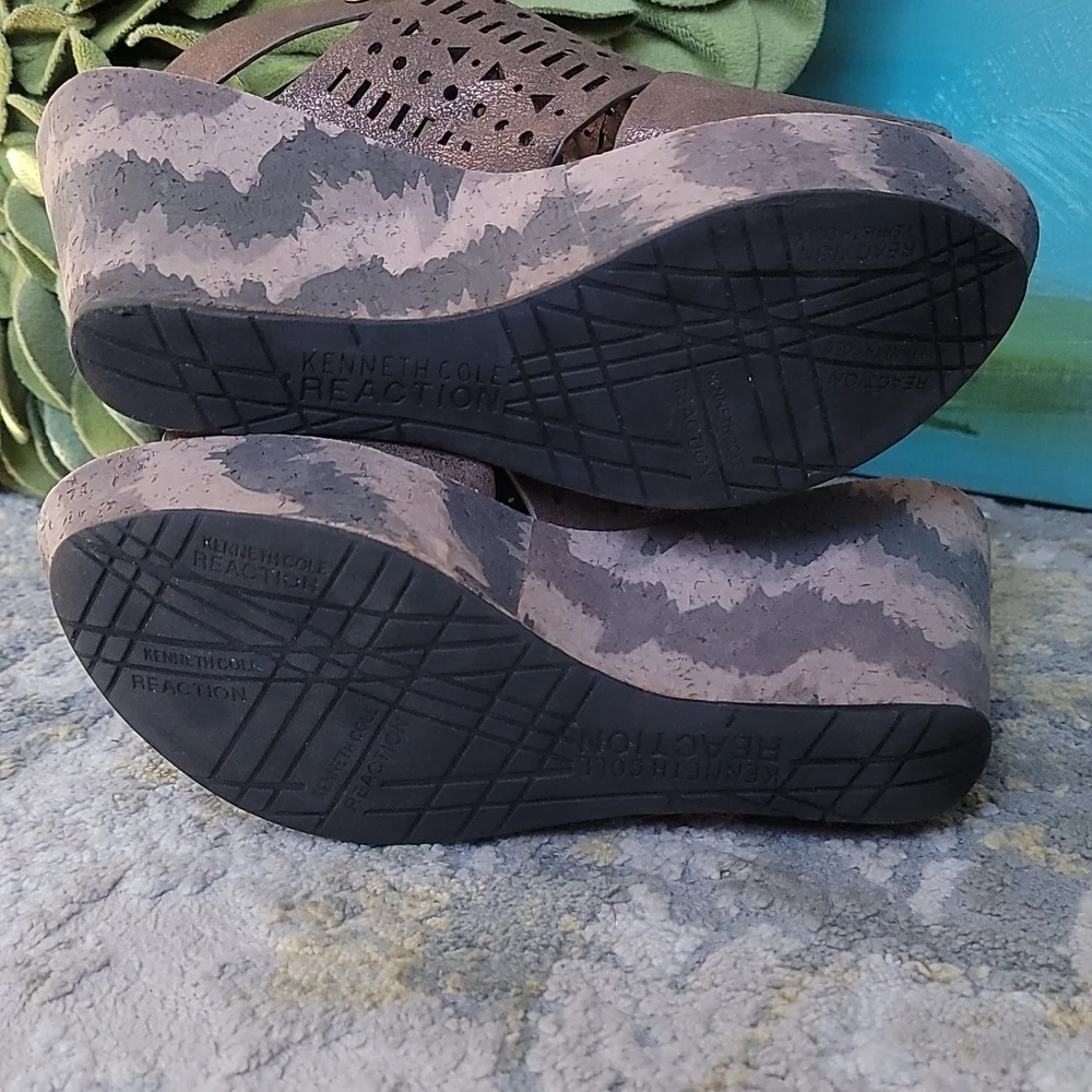 Kenneth Cole Reaction Filet of Sole & WMS